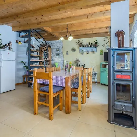 Beautiful Loreta With Private Pool Near Pula And Rovinj Villa *