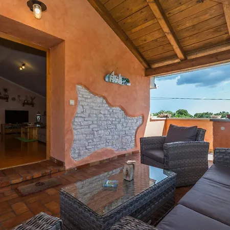 Beautiful Loreta With Private Pool Near Pula And Rovinj Villa Cabrunici