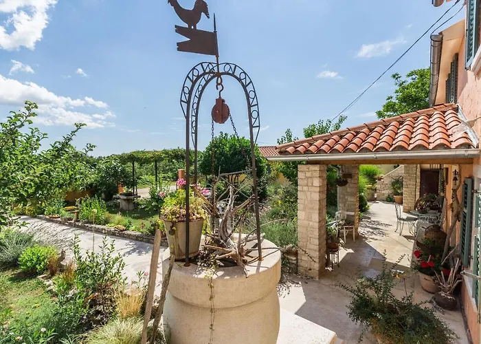 Beautiful Loreta With Private Pool Near Pula And Rovinj * Cabrunici