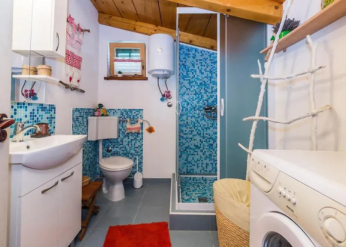 Beautiful Loreta With Private Pool Near Pula And Rovinj