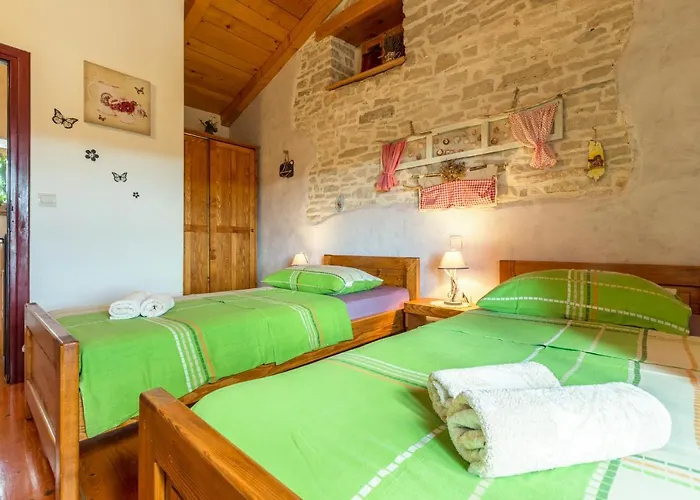 Βίλα Beautiful Loreta With Private Pool Near Pula And Rovinj *