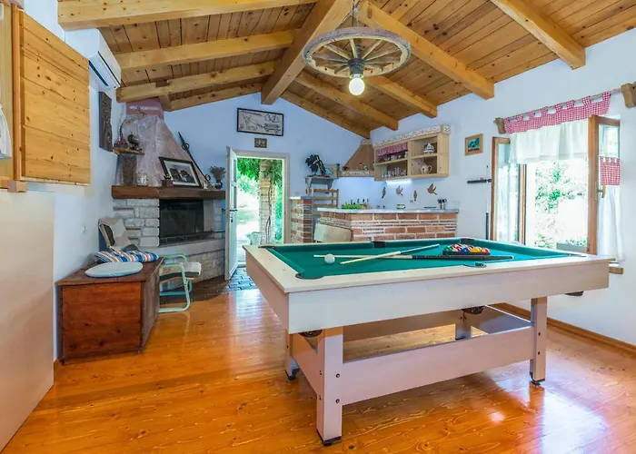 Beautiful Loreta With Private Pool Near Pula And Rovinj * Cabrunici