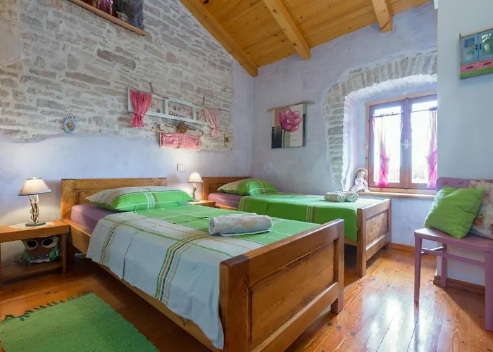 Βίλα Beautiful Loreta With Private Pool Near Pula And Rovinj