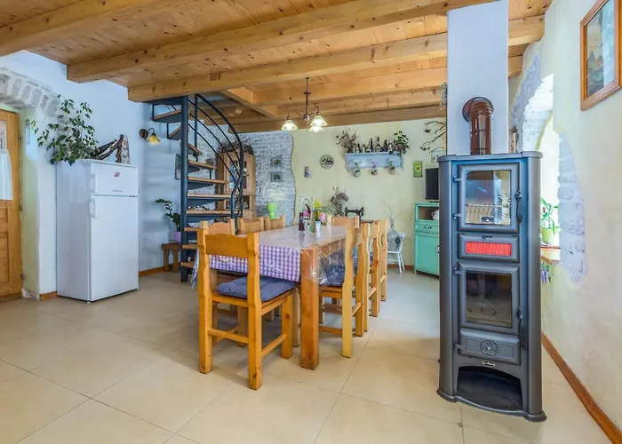 Beautiful Loreta With Private Pool Near Pula And Rovinj Βίλα *