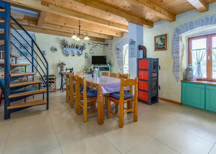 Vila Beautiful Loreta With Private Pool Near Pula And Rovinj