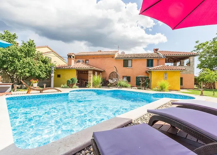 Beautiful Loreta With Private Pool Near Pula And Rovinj *