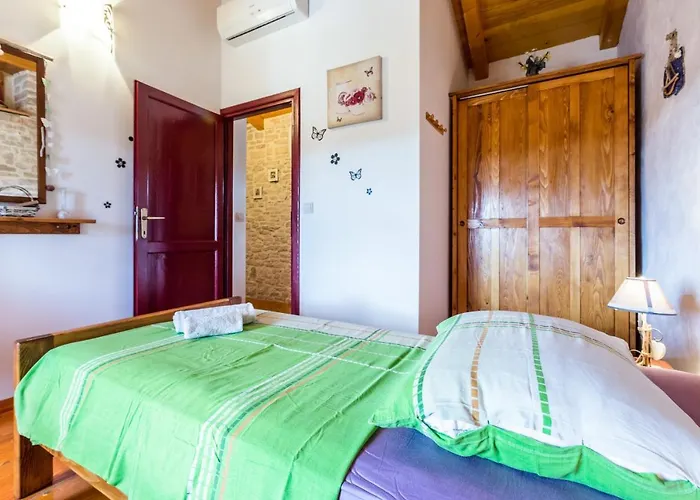 Βίλα Beautiful Loreta With Private Pool Near Pula And Rovinj Cabrunici