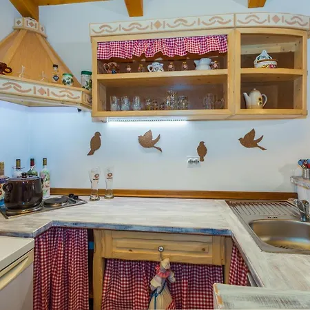 Beautiful Loreta With Private Pool Near Pula&rovinj Villa