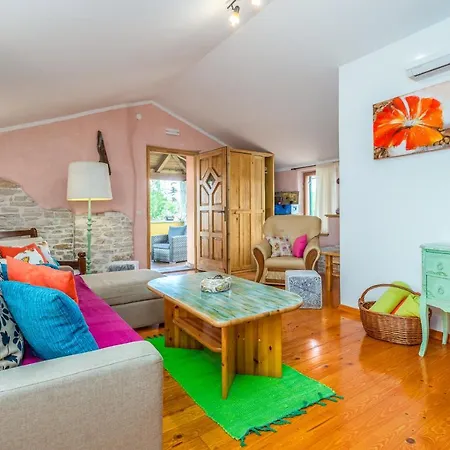 Beautiful Loreta With Private Pool Near Pula And Rovinj Villa Cabrunici