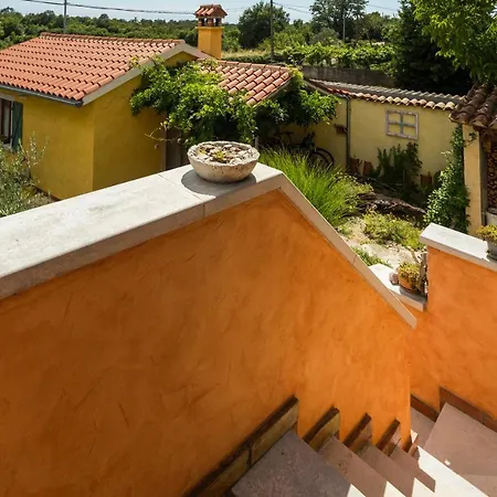 Beautiful Loreta With Private Pool Near Pula And Rovinj Villa Cabrunici